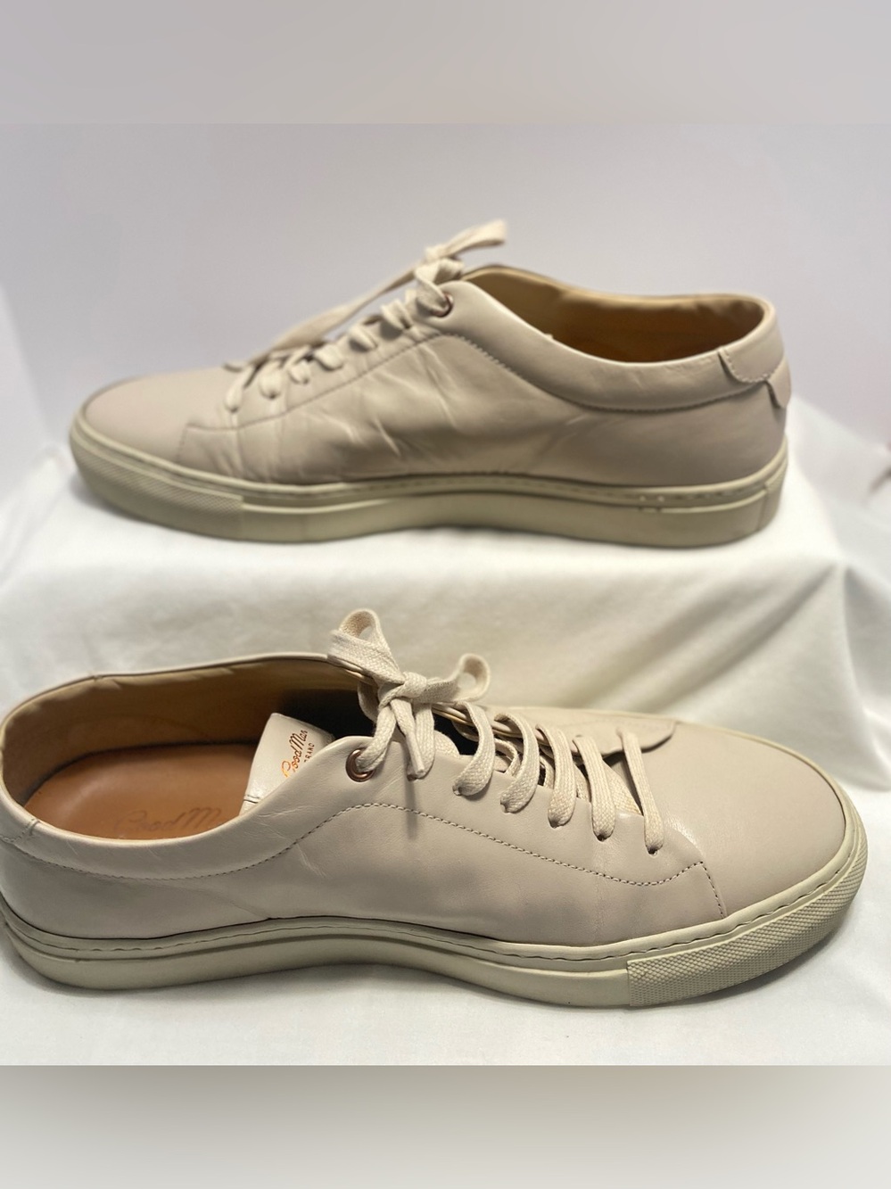 Minimal Men's Low-Top Sneakers in Light Beige